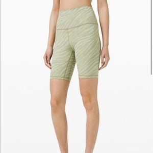 Lululemon athletica Align Short 8in Size 4